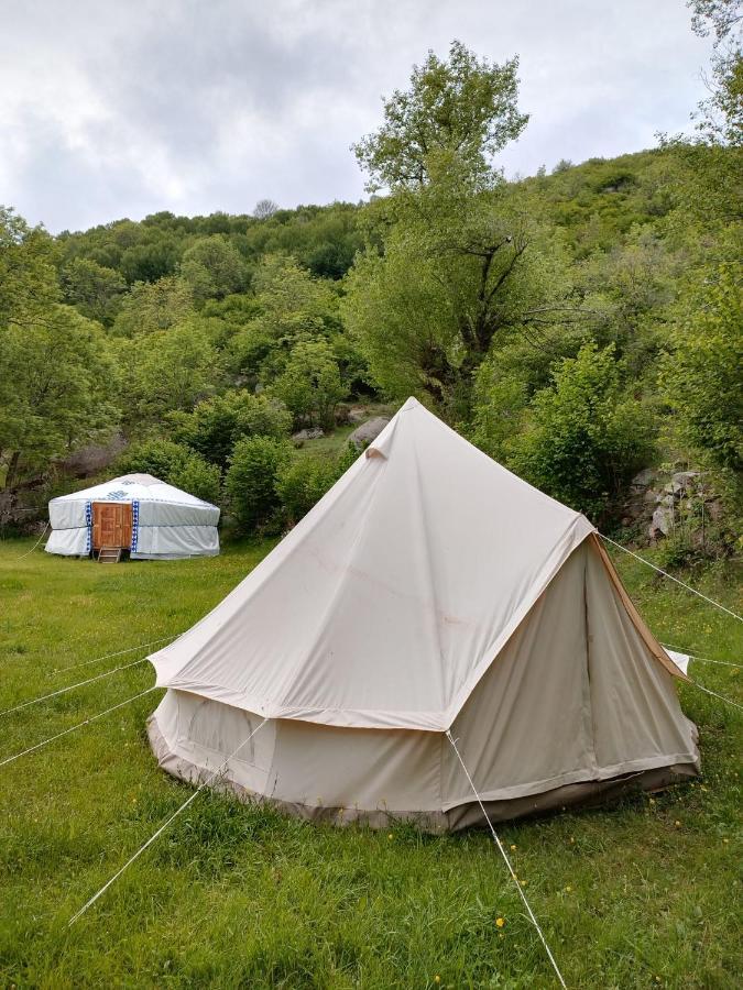 Tente Style Tepee Confort Hotel Latour-de-Carol Exterior photo